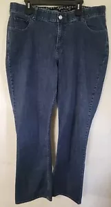 Lee Riders Woman's Elastic Waist Blue Jeans Size (MSR 39"W 12"R 30" Inseam) - Picture 1 of 8
