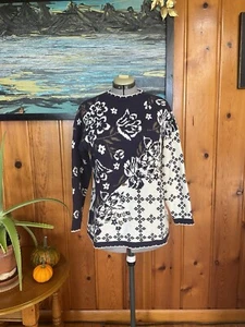 Large Navy Blue Floral Sweater Cozy Knit White Brown Dark Sweatshirt Top Rose - Picture 1 of 21