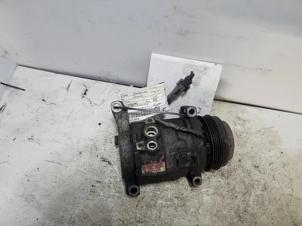 Compresor Chevrolet Suburban 1500 sin aire acondicionado trasero 03 04 05 06 07 08 09 Foto 1 de 1