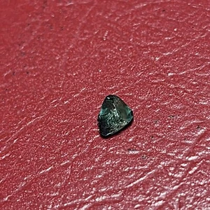 Certified 0.47ct Natural Unheated Teal Sapphire VVS Clarity Madagascar Rough - Picture 1 of 1