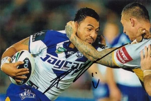 Foto de Krisnan Inu firmada a mano de los Bulldogs de Canterbury 6x4 sin precio base autógrafo 2 - Imagen 1 de 1