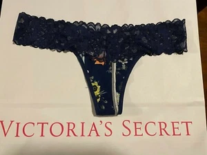 *Victoria's Secret. Medium. Thong. Floral. Navy Blue. Lace. - Picture 1 of 7