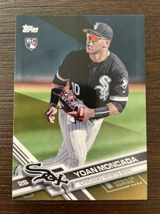 Yoan Moncada 2017 Topps Rookie Gold Parallel #US200 RC Serial/2017 - Imagen 1 de 3