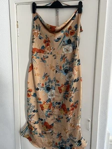 Ladies Boohoo Lace Up Back Dress Peach Floral Size 16 - Picture 1 of 7