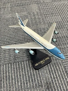 1/200 Boeing VC-25 Air Force One Plane Toys & Models Corporation - Picture 1 of 24