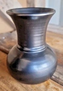 β¨ Prinknash Pottery Flower Vase β Metallic Glaze, Handmade Vintage England π¬π§ - Picture 1 of 5