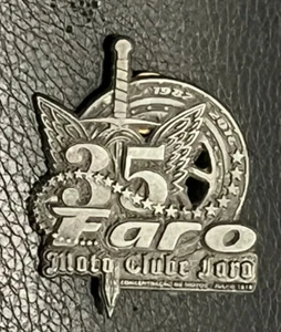 Pin insignia moto Harley Davidson 35 Faro Moto Clube Faro 1982 - 2016 - Imagen 1 de 2