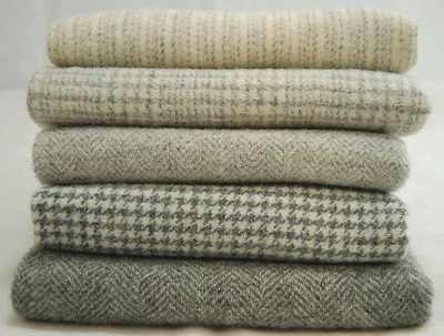 HAND DYED RUG HOOKING WOOL Mill-Dyed ~ "SALT 'N PEPPER" (5-pc. collection) - Image 1 of 4