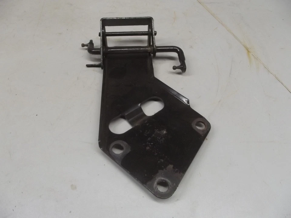 1968 69 70 71 72 73 74 FORD ECONOLINE VAN  THROTTLE LINKAGE PIVOT - Image 1 of 3