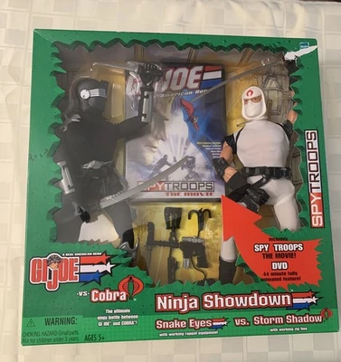 GI Joe 2003 - Snake Eyes vs. Storm Shadow 1:6 Ninja Showdown Spy Troops DVD Nuevo Foto 1 de 4