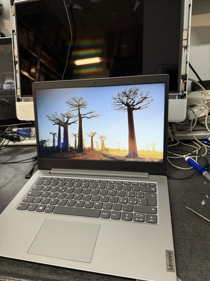 LENOVO IdeaPad 1 14IGL05 14" Intel N4020 1,10GHz 4GB Ram 128GB SSD LEGGERE - Immagine 1 di 4