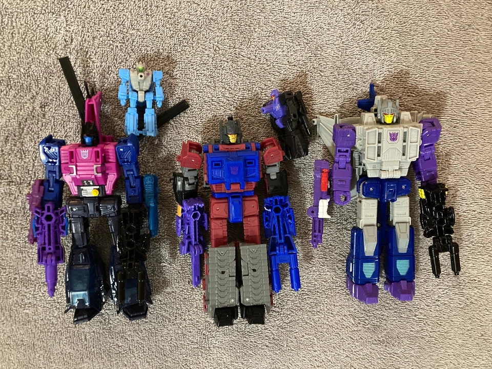 Transformers Generations Targetmaster Lot Needlenose Spinister Quake - Image 1 of 1