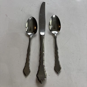 Oneida Community Stainless Valerie 2 Teelöffel & 1 Tafelmesser - Bild 1 von 5
