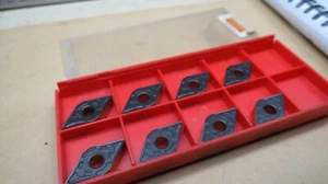 8 pezzi inserti SANDVIK DNMG 150604-KF 3215 #BG8-13# - Foto 1 di 2
