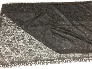 MANTELLA IN PIZZO NERO RETTANGOLO 180 X 50 CM - Foto 1 di 2