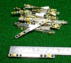 EIN 3 1/2" TÜRKNAUF SPINDEL PFOSTEN VERBINDUNGSWELLE mit MESSINGSCHRAUBEN!! (33306) - Bild 1 von 9