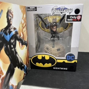 Diamond Select Toys DC Gallery Nightwing Comic PVC Figur - Bild 1 von 7