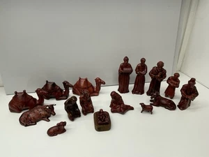 SET PRESEPE NATALE 17 PEZZI CON BAMBINO E MANGIATOIA - Foto 1 di 15