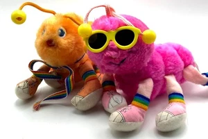 Vintage 2 Lots Lots a Leggggggs 6 Legged Pink & Orange Caterpillar 5" Commonweal - Picture 1 of 6