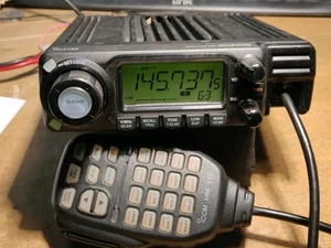 ICOM IC E208 Ricetrasmettitore Dual Band VHF UHF 100% OK mic HM 133 - Zdjęcie 1 z 9