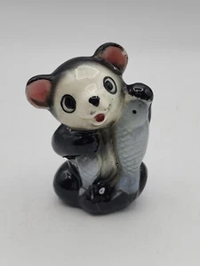 Vintage Kitsch Bear Figurine With Fish Made In Japan 3” - Picture 1 of 4