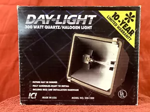 Day-Light 300 Watt Quartz/Halogen Security Light Outdoor 200-1300 MADE IN USA - Picture 1 of 9
