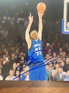 foto firmata dirk nowitzki 5/7" - Foto 1 di 5