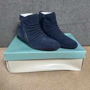 Array Women's Cheyenne Blue Leather Chukka Boots Size 9M- NEW - Picture 1 of 9