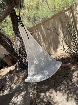 Silla colgante IKEA PS SVINGA  Foto 1 de 4