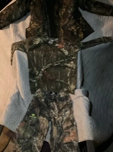 Mossy Oak Cabalas Camo Lot. Youth Medium Shirt,pants Coat. Great Condition.. - Picture 1 of 14