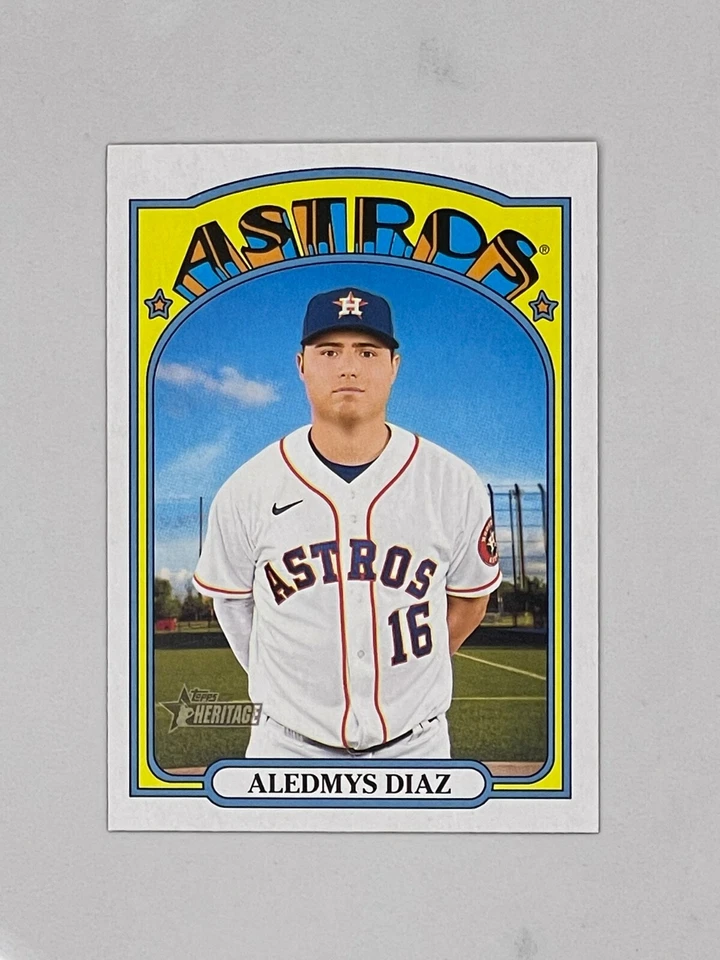 2021 Topps Heritage #553 Aledmys Diaz - Image 1 of 2