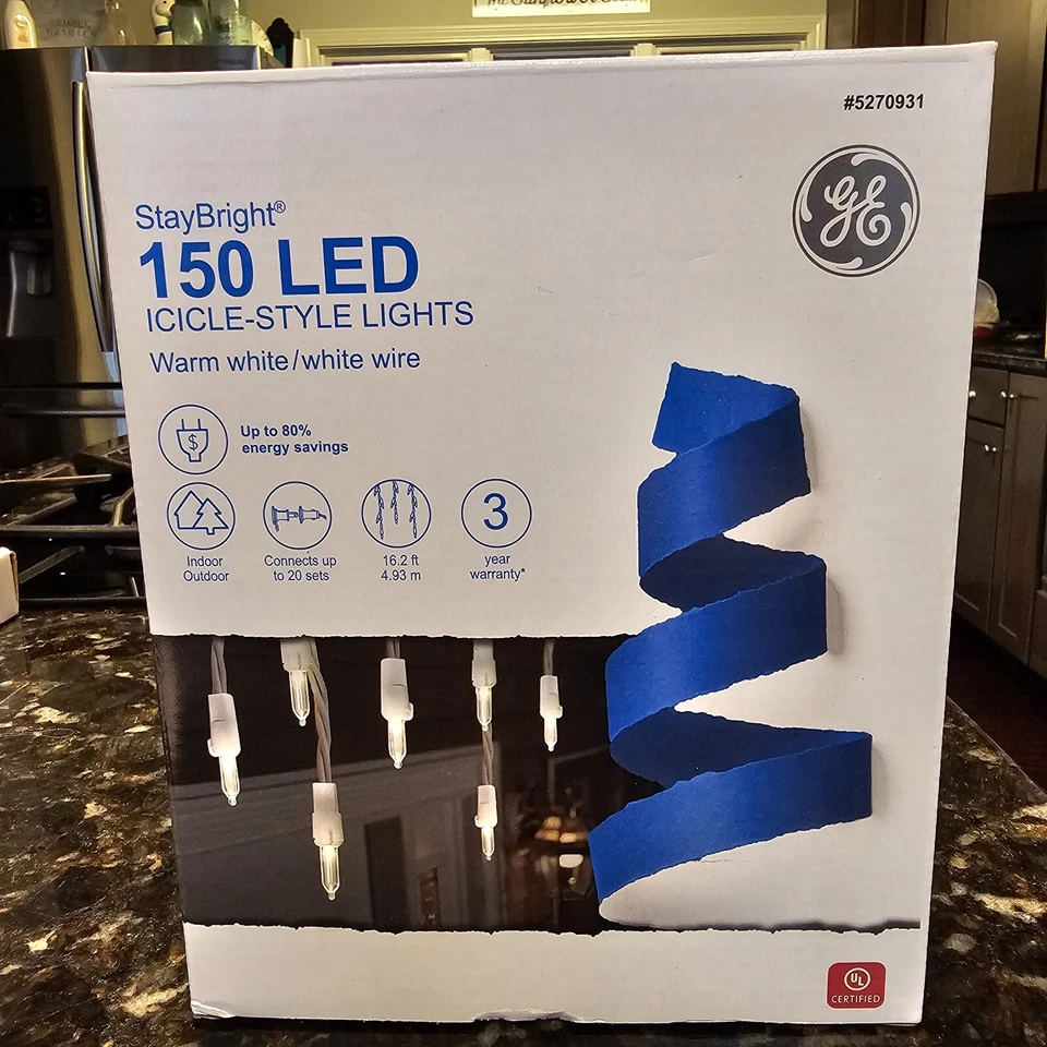 GE StayBright 150 LED Icicle-Style Lights Warm White with White Wire #5270931