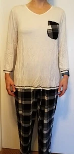 NEW Women's Lightweight Long Sleeve Solid Top & Plaid Pant 2 Piece PJ Set Large - Picture 1 of 2