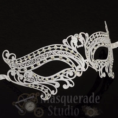 Máscara de mascarada veneciana elegante de metal de filigrana de cisne cortada con láser para mujer [blanca] Foto 1 de 4