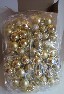 Huwena 4 Pcs 10 Ft Christmas Gold Glitter Snowflake Beaded Garland Modern Style - Picture 1 of 7