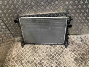 MERCEDES-BENZ C 220 CDI Auto W204 Water Coolant Radiator 0995002703 - Picture 1 of 4