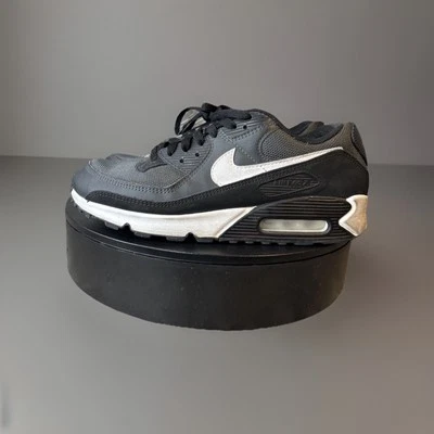 Size 10 - Nike Air Max 90 Low Black White - Image 1 of 4