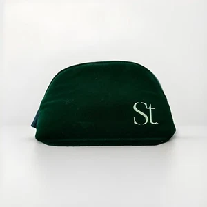 Emerald Green Velvet Soft Makeup Bag With Zipper. Green Makeup / Travel Bag - Picture 1 of 3