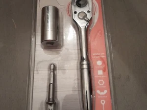 Black & Decker Universal Socket 3 Piece Set 3/8 Ratchet,Adapter And Socket - Picture 1 of 3