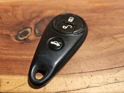 Mando a distancia de entrada de coche original OEM SUBARU IMPREZA 1998-2009 NHVWB1U711 LLAVERO Foto 1 de 3