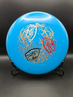 MVP Neutron Glitch 151g Blue 2025 Ice Bowl Limited Stamp Disc Golf Putter - Image 1 of 2