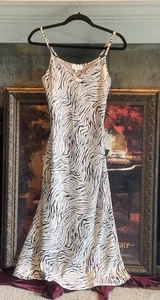 Bohme Damen Animal Print Schlupfkleid weiß schwarz Spaghettiträger Gr. US XS Neu mit Etikett - Bild 1 von 14