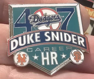 DUKE SNIDER LOS ANGELES & BROOKLYN DODGERS 407 CAREER HOME RUNS Lapel Pin - Picture 1 of 1