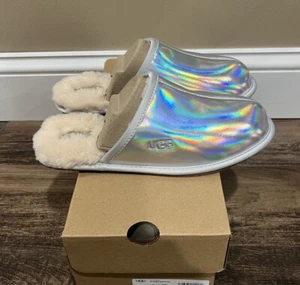 NIB Women’s UGG Size 8 Pearle Iridescent Slipper Slide GCGR Silver - Picture 1 of 5