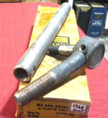 Camión Chevrolet 1960 nuevo, serie 60, barra de amarre exterior y manguito, 3783084 Foto 1 de 3