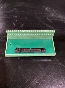 Phoenix Contact 26 Pin I/O Terminal Block Type UMK-SE 11,25-1 #222PT109FML - Picture 1 of 4