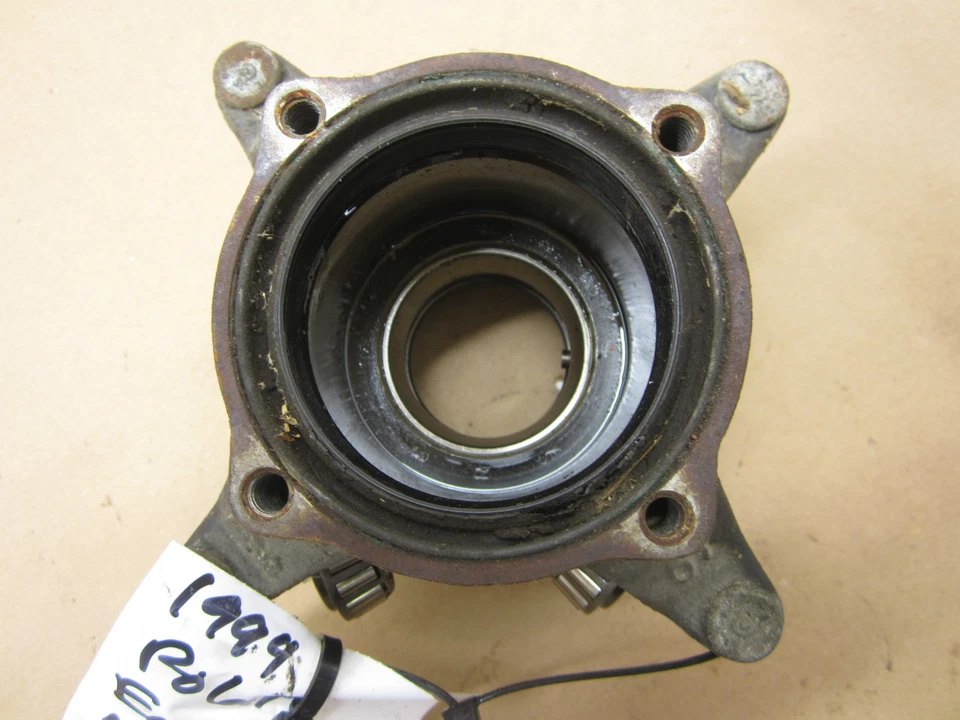 Cubo dianteiro direito Polaris Explorer 400 4x4 1994 fabricante de equipamento original - Imagem 1 de 4