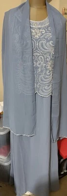 Vestido Jkara Azul Polvoriento/Blanco Plateado Talla 18 Nuevo Con Bufanda Foto 1 de 4