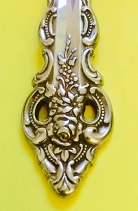Oneida Community Cherbourg Pierced Embossed Ornate 1- Salad Fork 6 3/4" - Picture 1 of 4