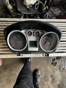 FORD KUGA 2008-12 MK1 SPEEDO SPEEDOMETER INSTRUMENT CLUSTER 8V4T-10849-HJ - Picture 1 of 8